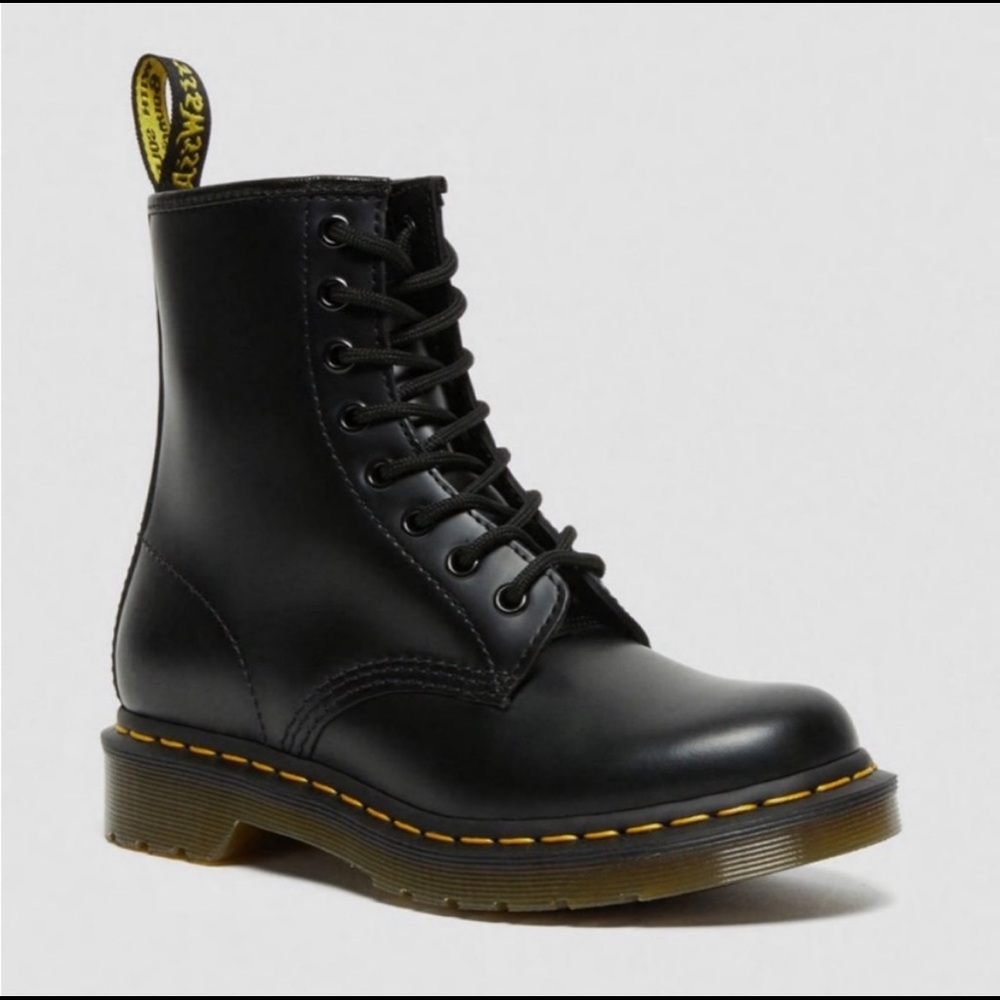 Dr. Martens 1460 Smooth Leather Lace Up Boots Size 8